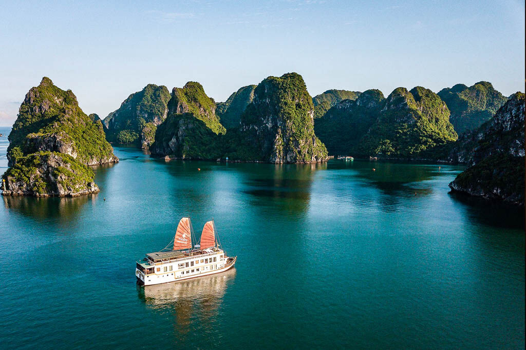 Wake up to Halong Bay’s emerald wonders